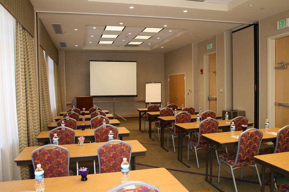 Hampton Inn Baltimore-Downtown-Convention Center Létesítmények fotó